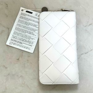 Bottega Veneta Women's Intrecciato Zip Around Wallet in White